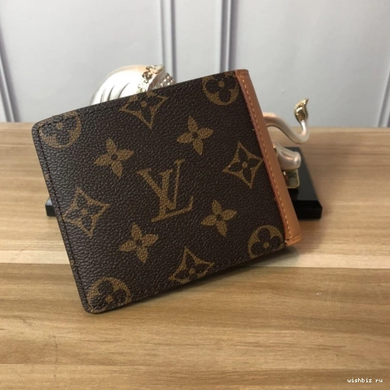 WIS MULTIPLE LOUIS VUITTON WALLET 0811